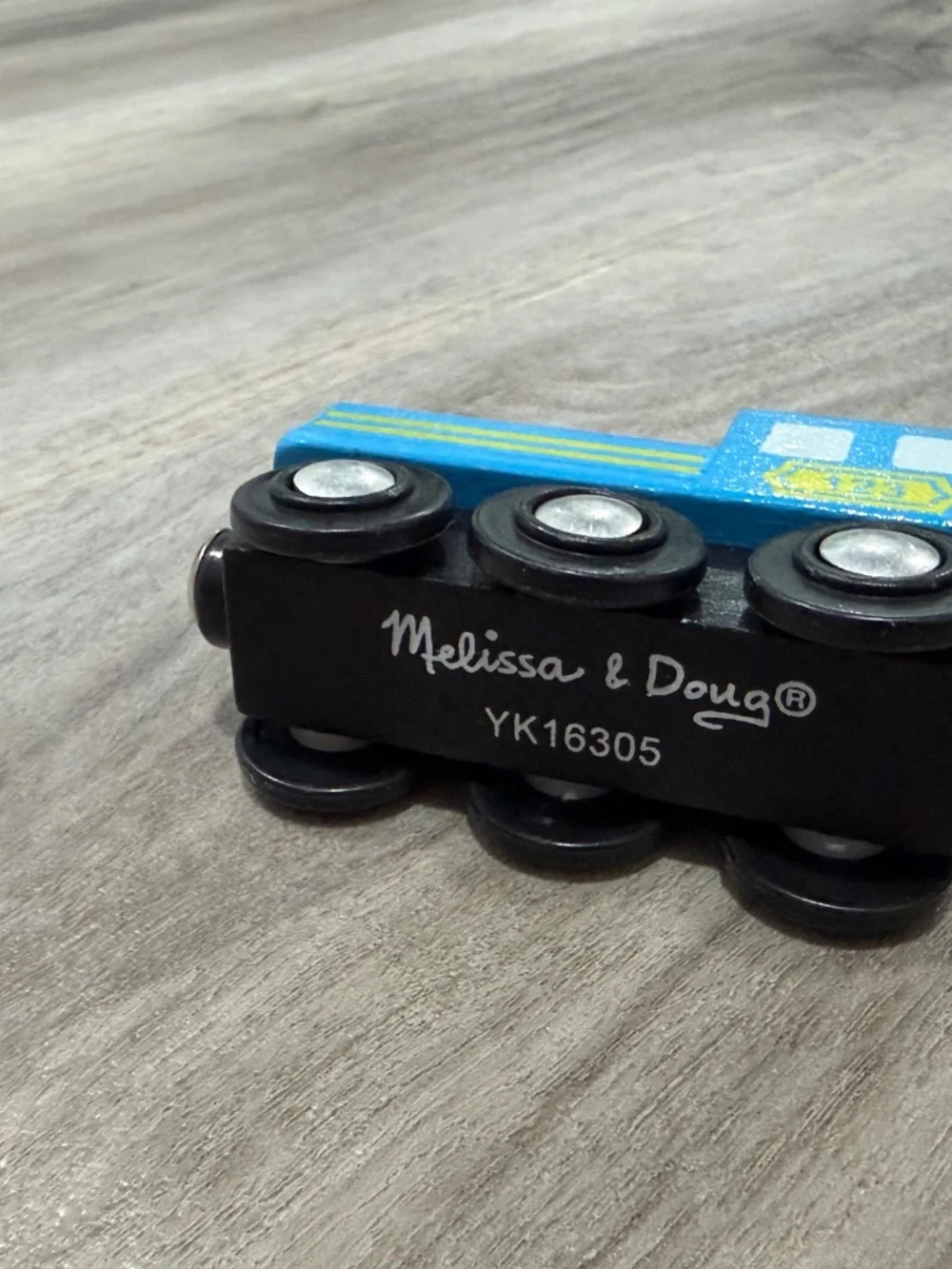 Melissa & Doug Wooden Magnetic Train Cars Lot of 4